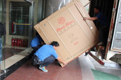 富裕钢琴贵重工艺品无忧运